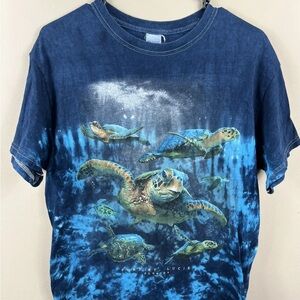 Nature Tee Sea Turtle Swim TShirt Tye Dye Mens Size Medium Ocean Blue Wildlife